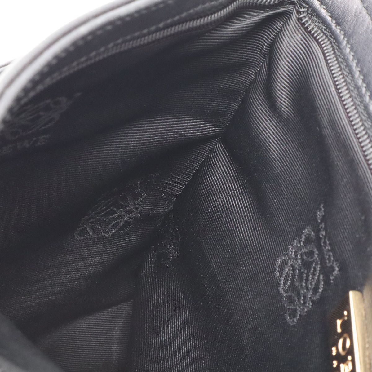 Loewe Anagram Pochette Shoulder Bag Pouch Crossbody Leather Black — view 8