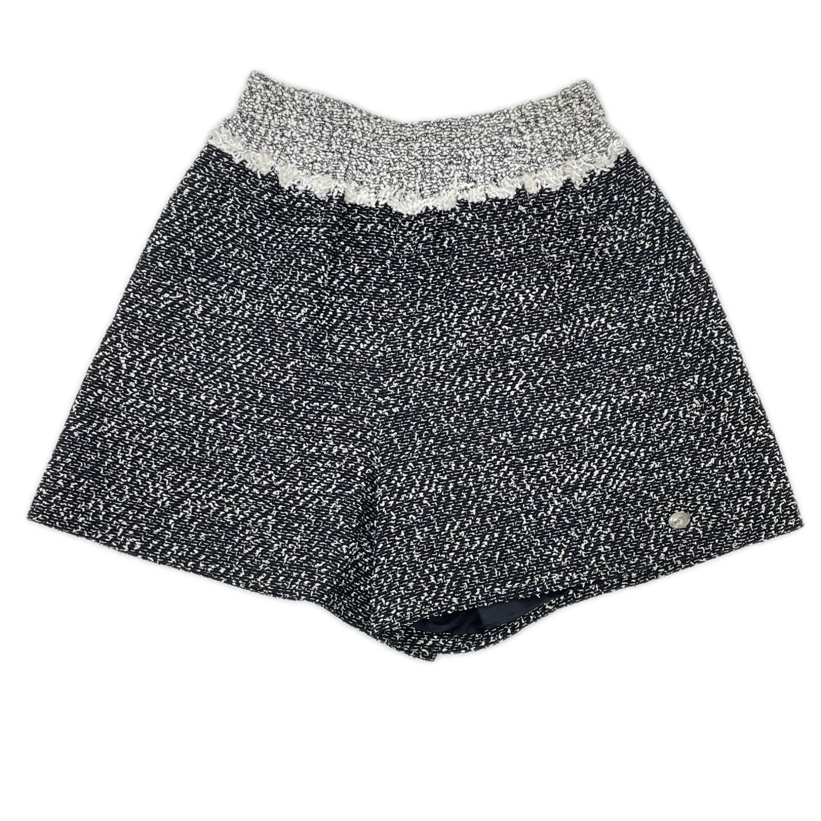 Chanel CC Logo Waist Togo Tweed Shorts 34