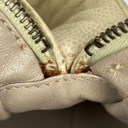 Chanel Shoulder Bag CC Logo Quilted Leather Cream — view 7