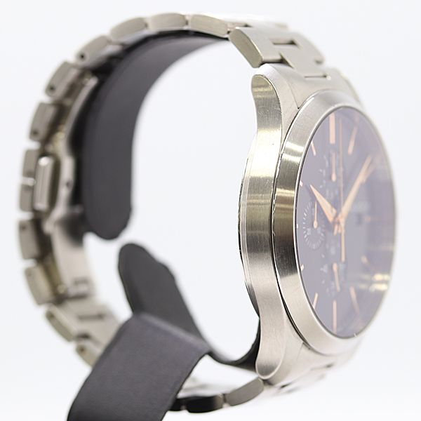 Gucci G-Timeless Chronograph 126.2 Black Dial Watch — view 2