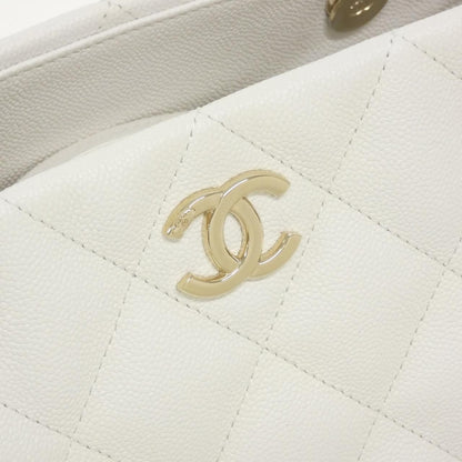 Chanel Bag Handbag White — view 4