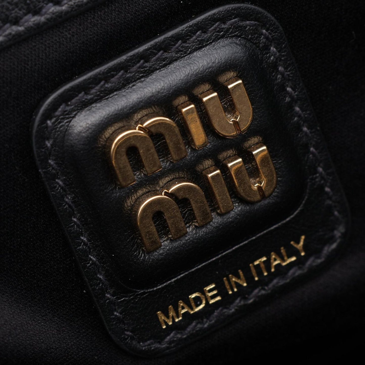 Miu Miu Handbag Beau Black Leather Bag Large — view 4