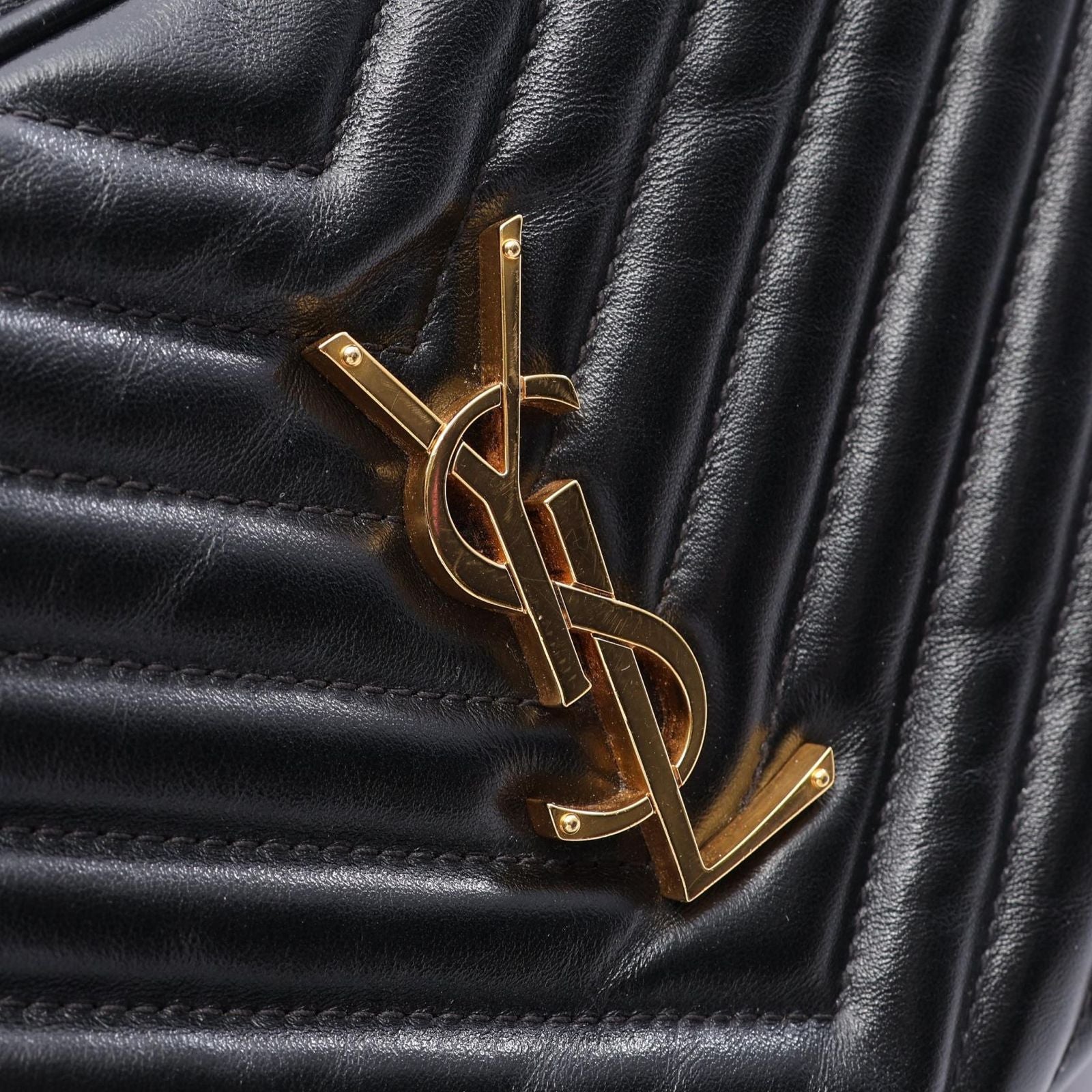 Saint Laurent Paris Shoulder Bag Lou Black Leather Monogram — view 8