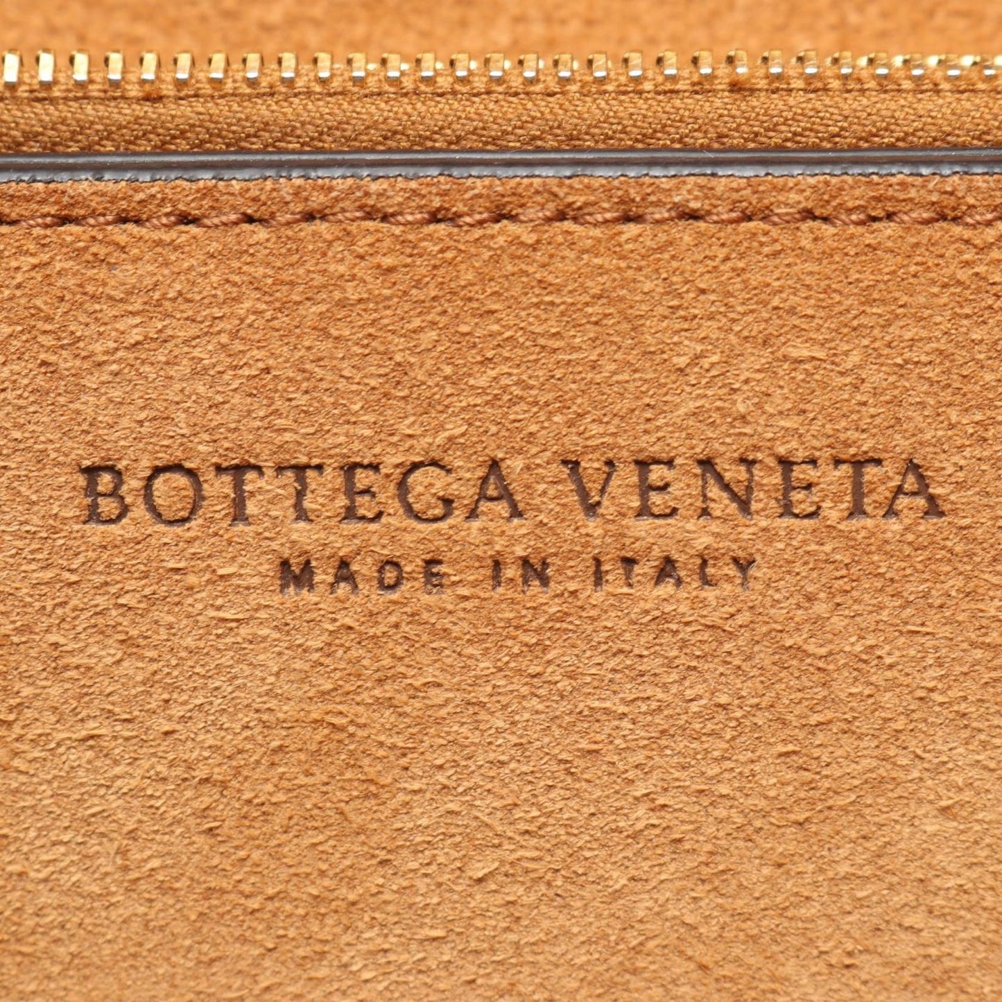 Bottega Veneta Shoulder Bag the Classic Black Leather — view 4