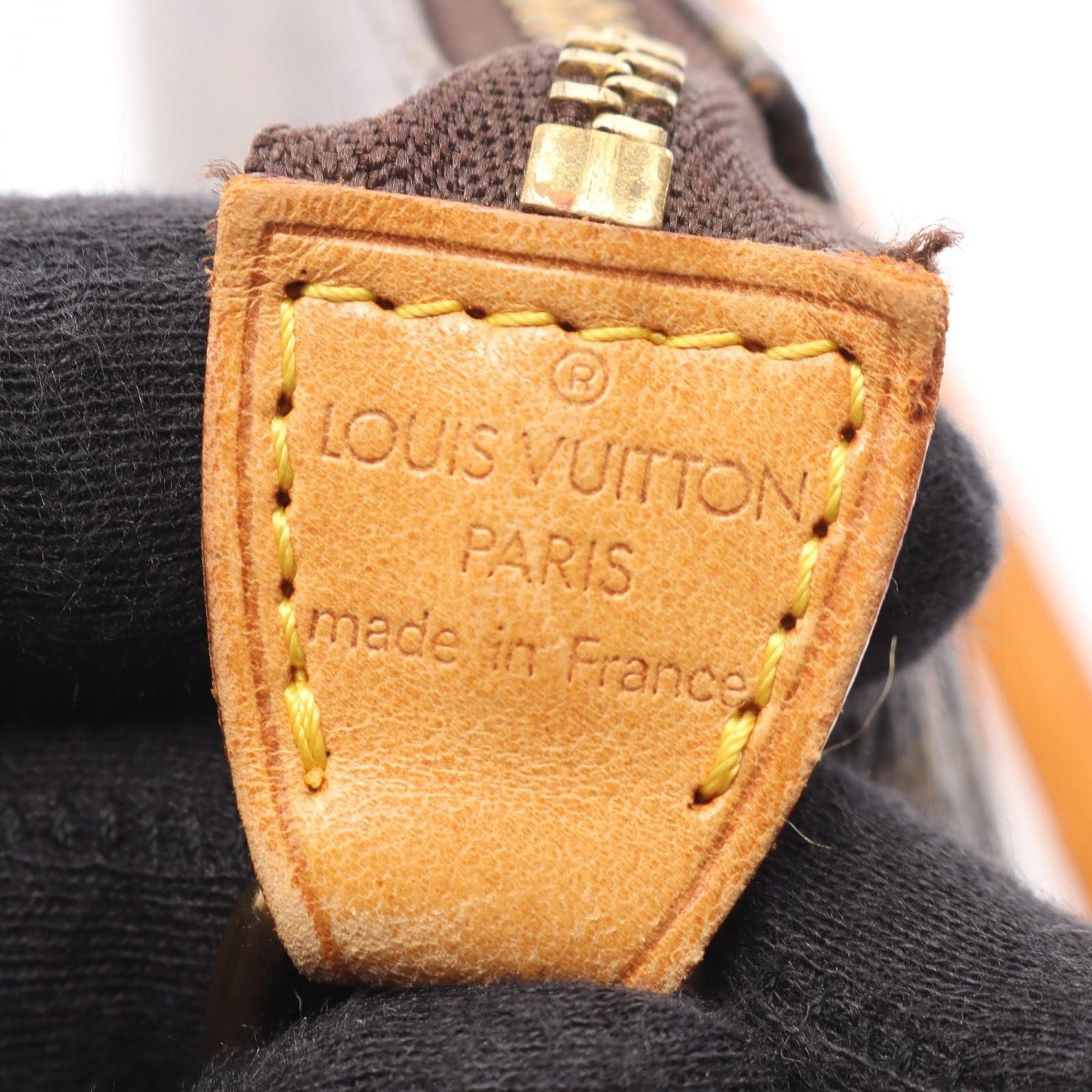 Louis Vuitton Handbag Pochette Accessoires Leather — view 4
