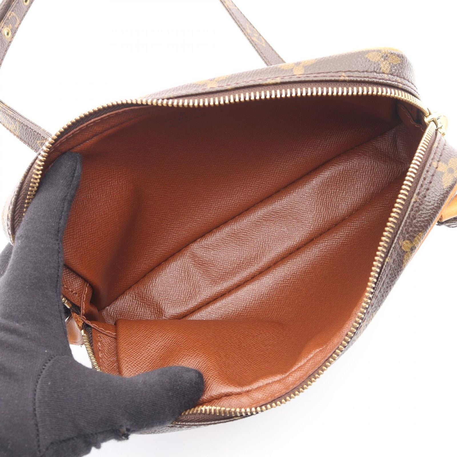 Louis Vuitton Shoulder Bag Marly Bandouliere Leather Pochette — view 3