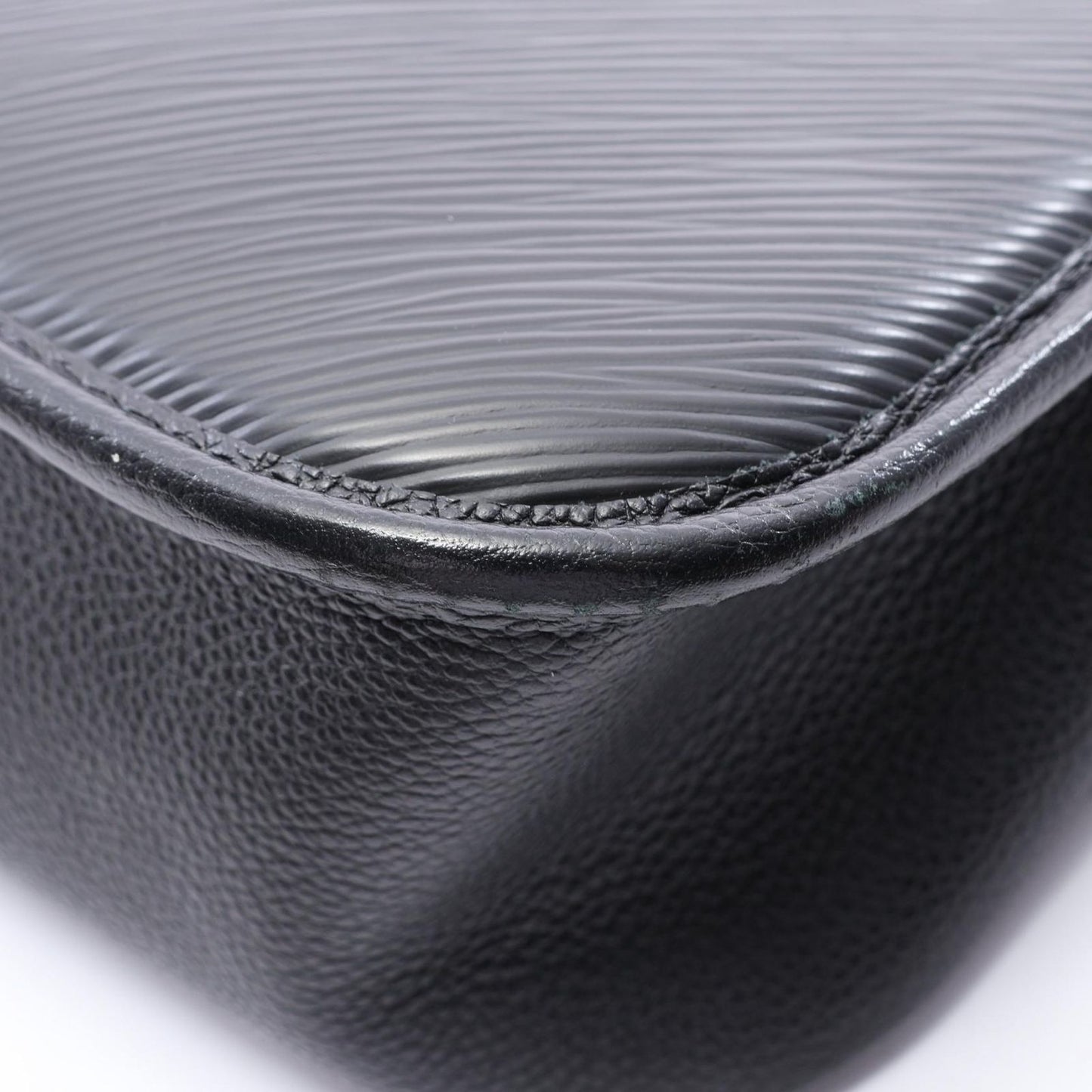 Louis Vuitton Shoulder Bag Buci NM Noir Leather — view 8