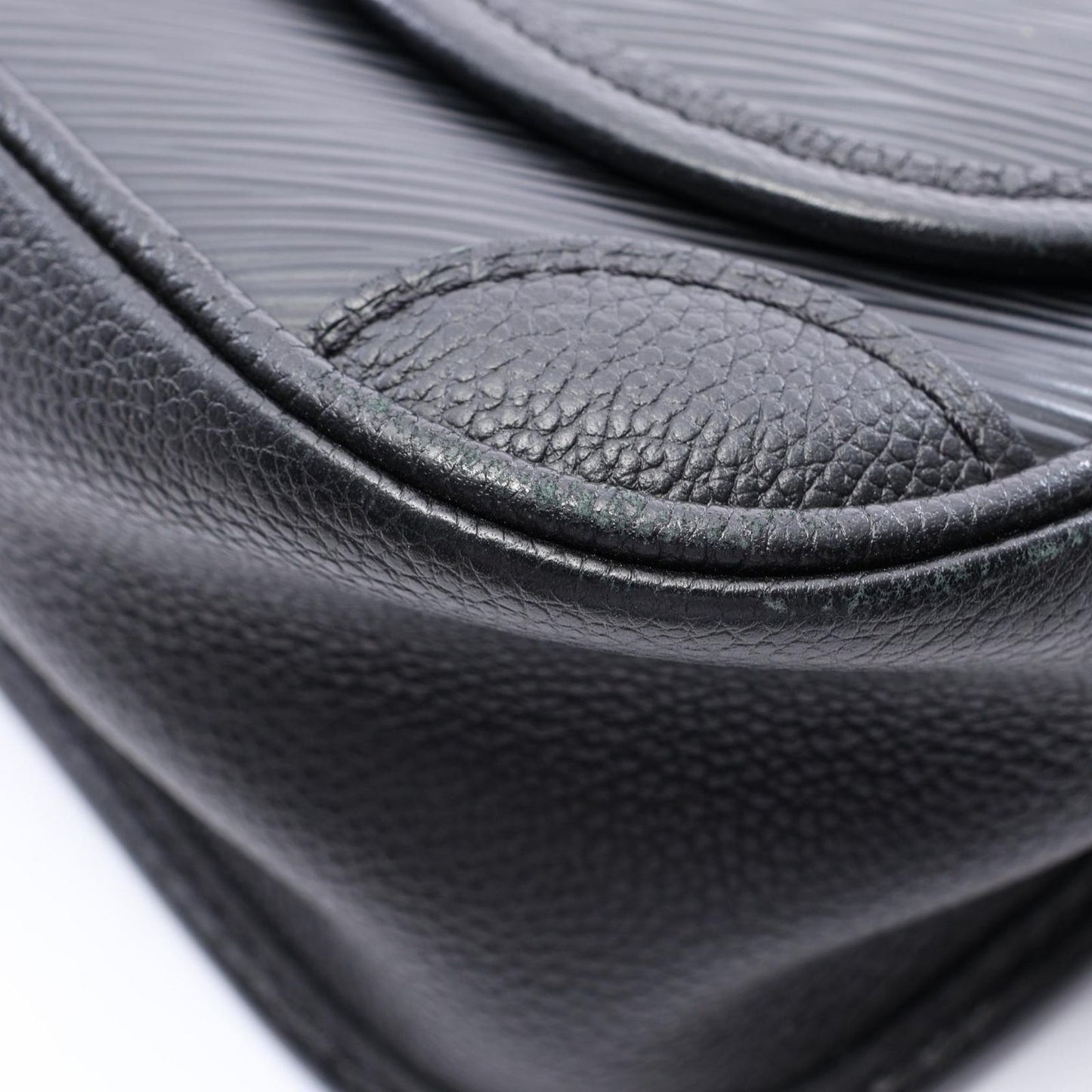 Louis Vuitton Shoulder Bag Buci NM Noir Leather — view 7