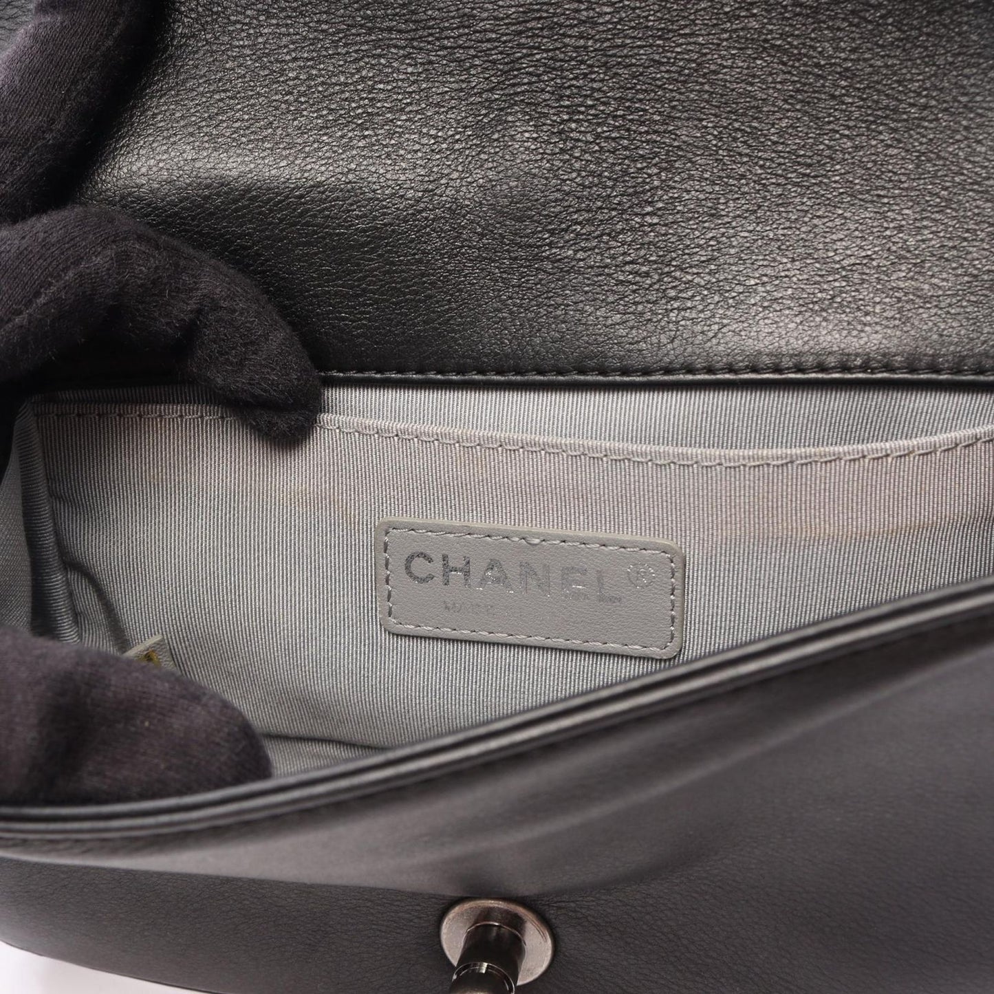 Chanel Shoulder Bag Boy Small Black Leather Chain — view 7