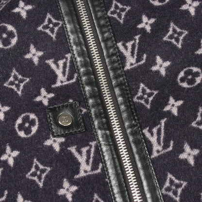 Louis Vuitton Poncho Monogram All Over Print Reversible Coat Wool — view 7