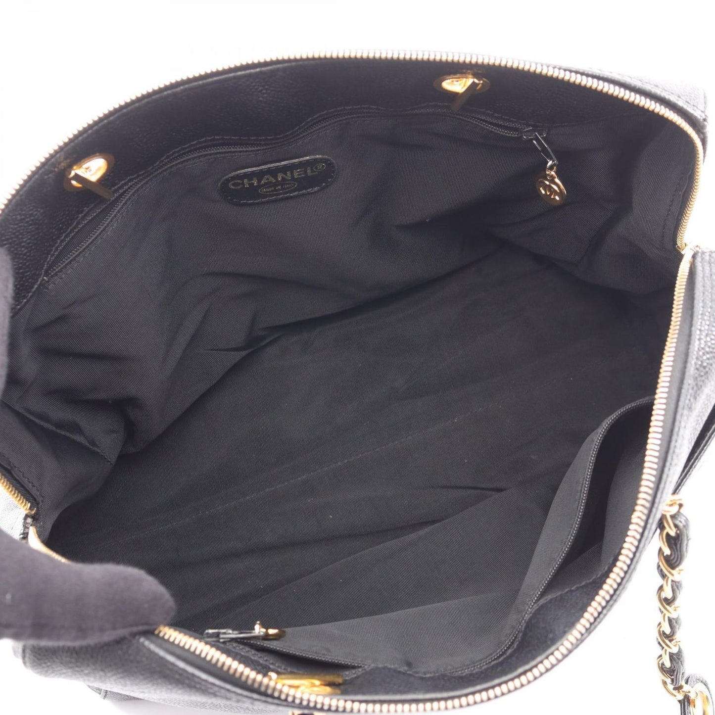 Chanel Shoulder Bag CC Logo Black Caviar Leather Chain — view 3
