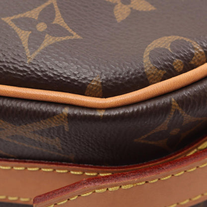 Louis Vuitton Shoulder Bag Boite Chapeau Soupure MM Monogram Leather — view 7