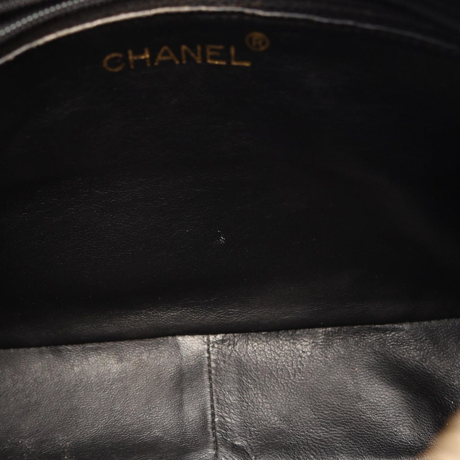 Chanel Shoulder Bag Diamond Stitch CC Logo Black Caviar Leather Fringe Chain — view 7