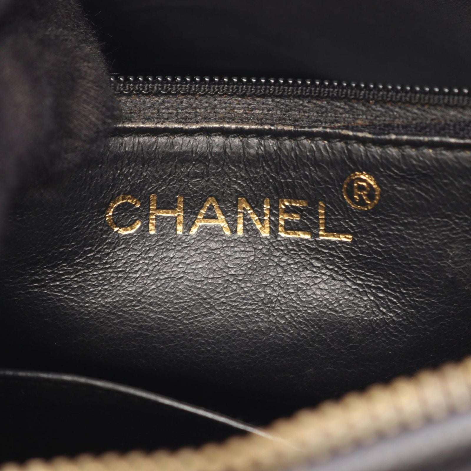 Chanel Shoulder Bag Diamond Stitch CC Logo Black Caviar Leather Fringe Chain — view 4