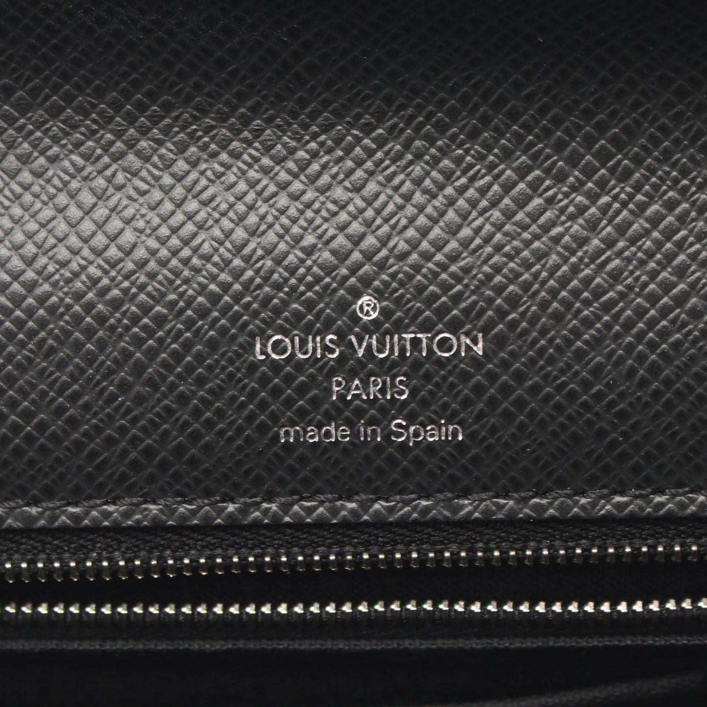 Louis Vuitton Clutch Belaia Ardoise Leather — view 4
