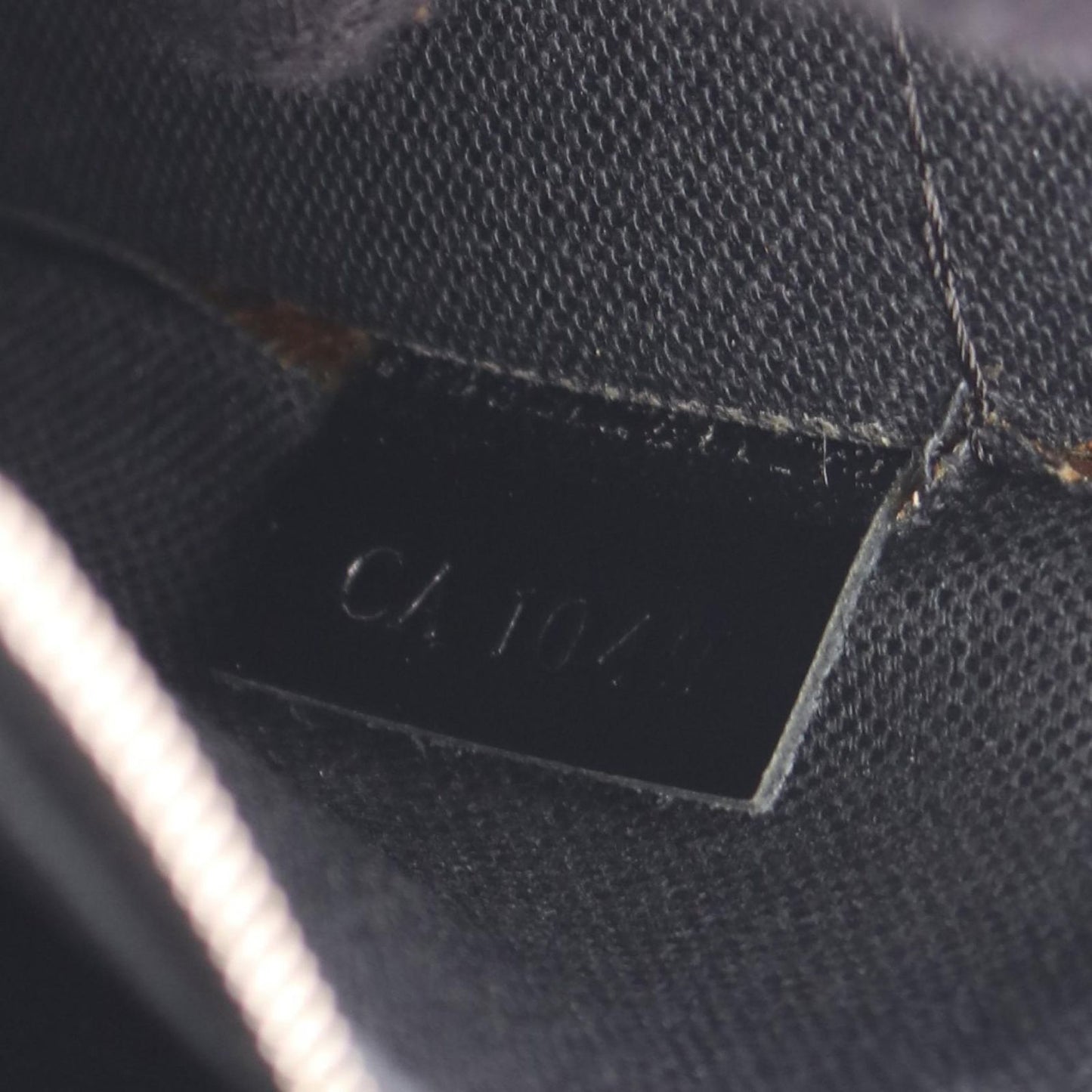 Louis Vuitton Clutch Belaia Ardoise Leather — view 5