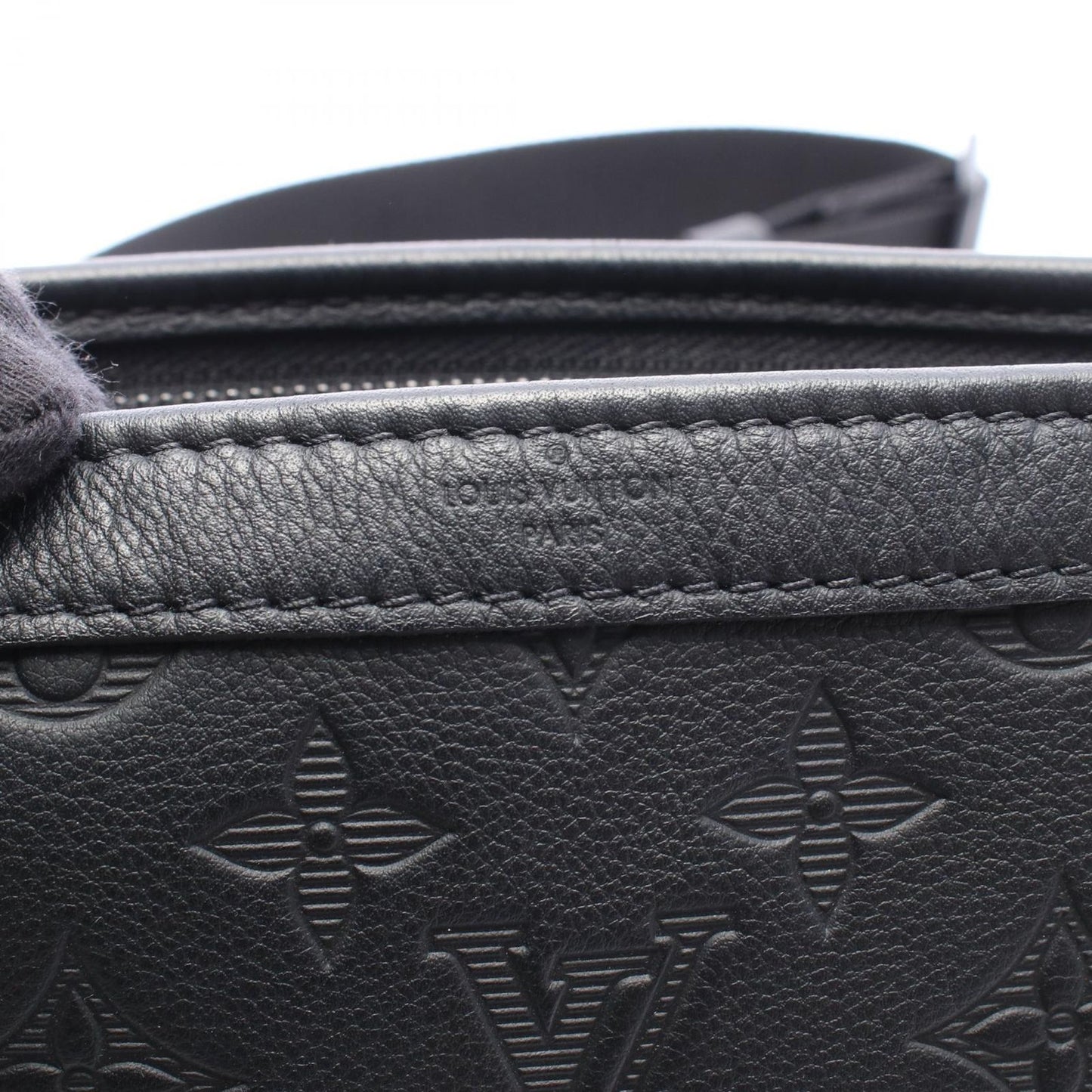 Louis Vuitton Shoulder Bag Gaston Wearable Wallet Noir Leather — view 4