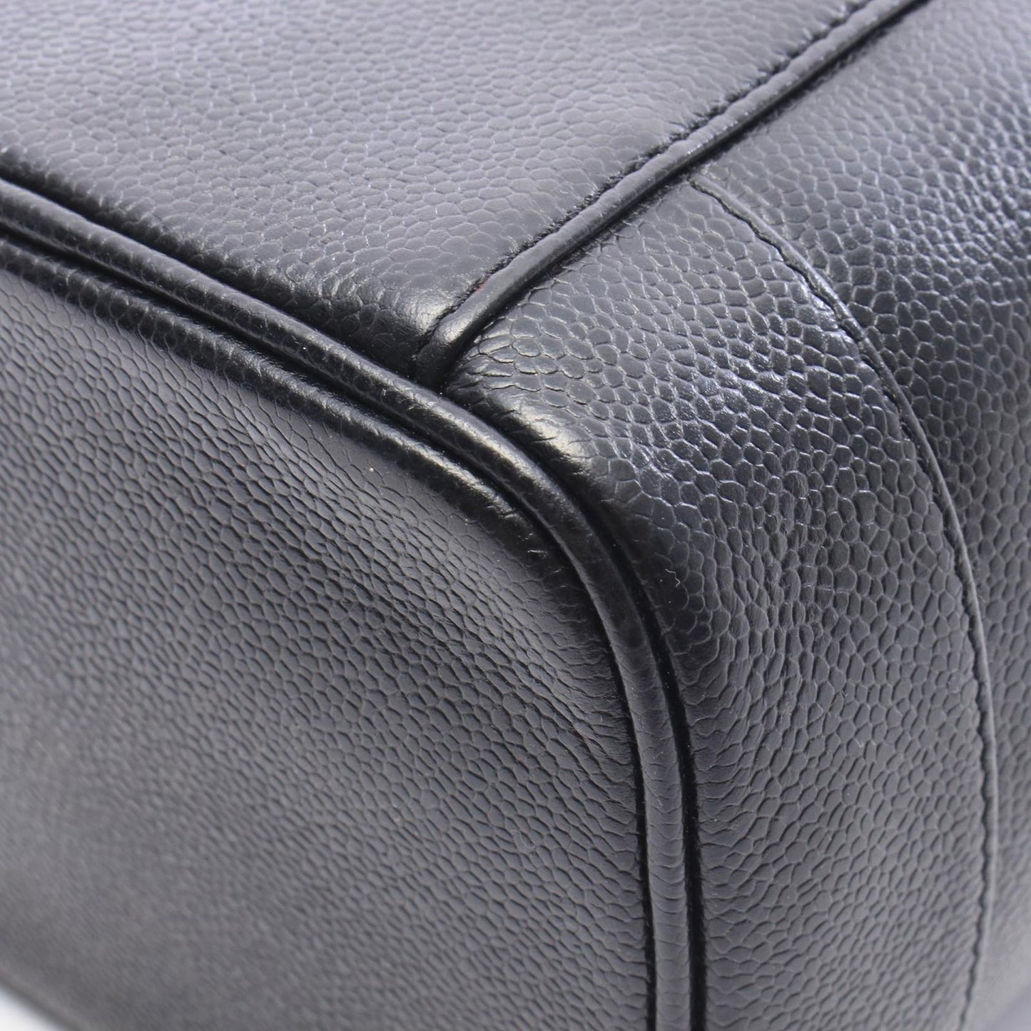 Chanel Handbag CC Logo Black Caviar Leather Vertical Vanity — view 6