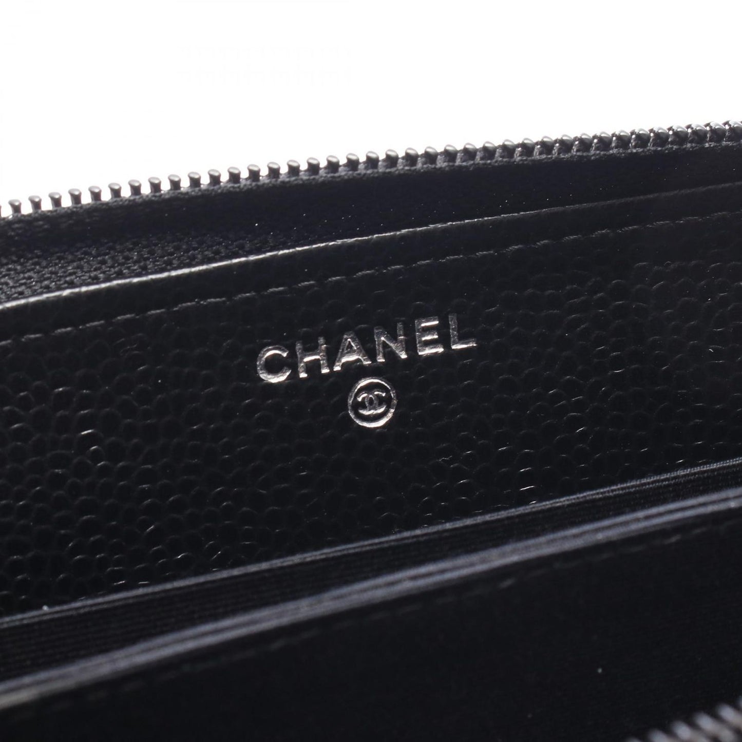 Chanel Round Wallet CC Logo Black Caviar Leather — view 5