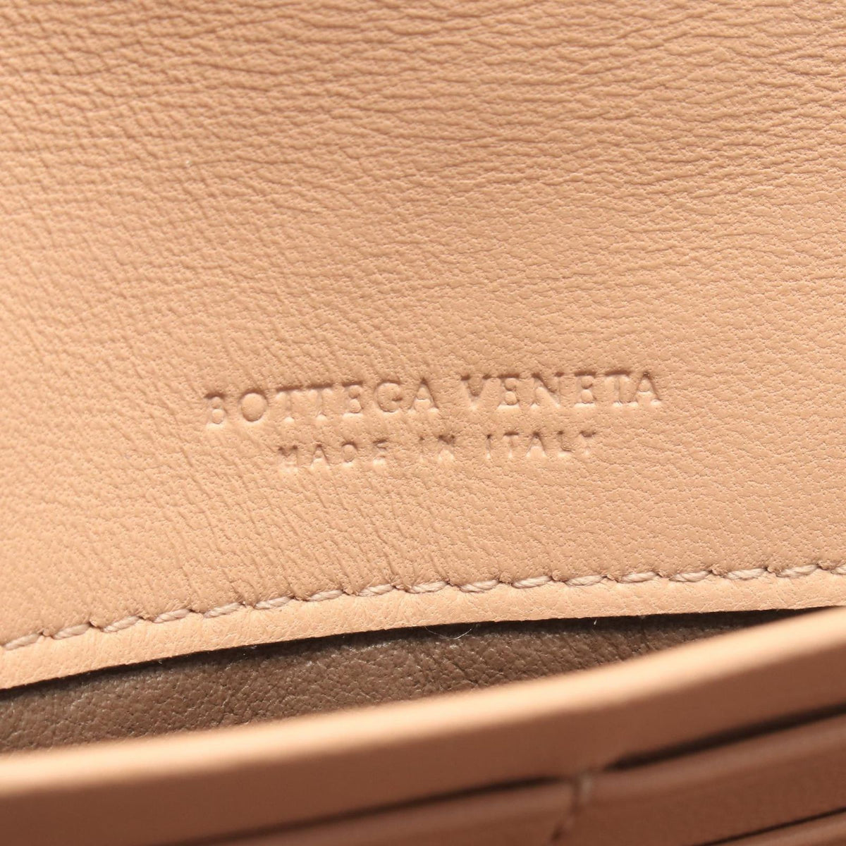 Bottega Veneta Bifold Wallet Intrecciato Pink Beige Brown Leather — view 4