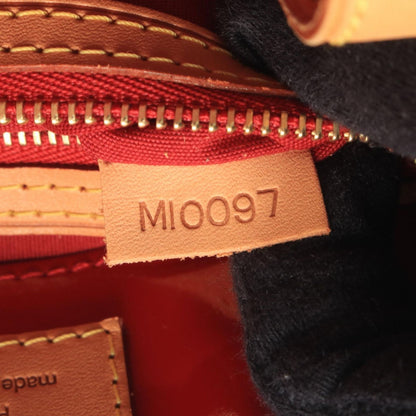 Louis Vuitton Handbag Reade PM Monogram Vernis Pomme D'amour Leather — view 5