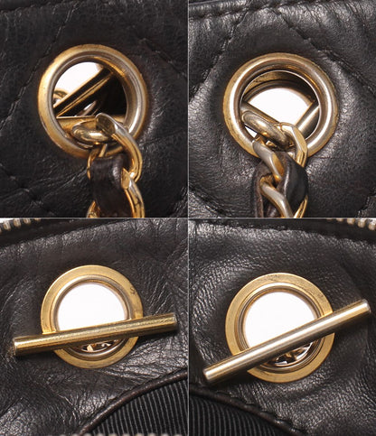 Chanel Chain Shoulder Bag Gold Quilted — view 7