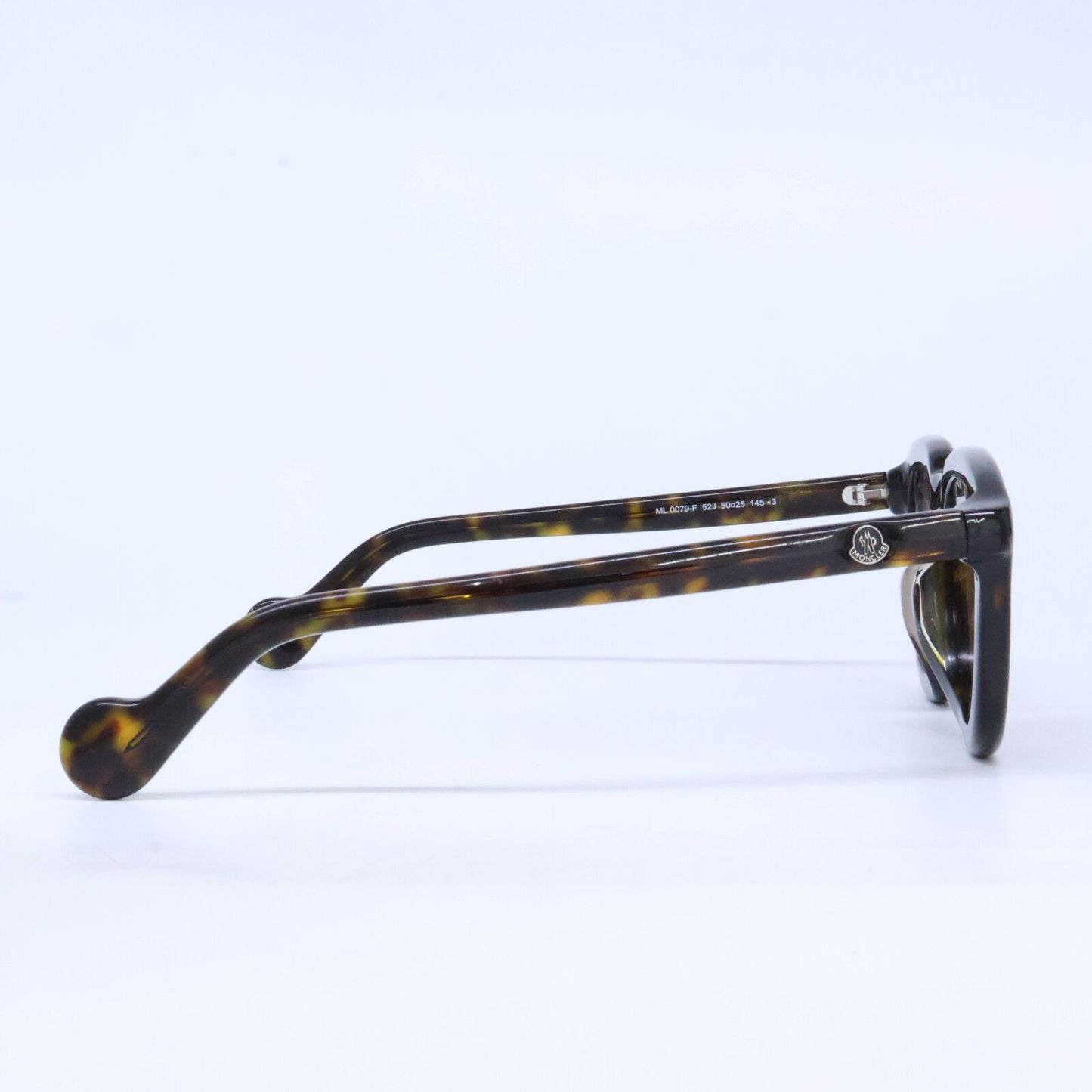 Moncler Boston Shape Eyewear — view 3