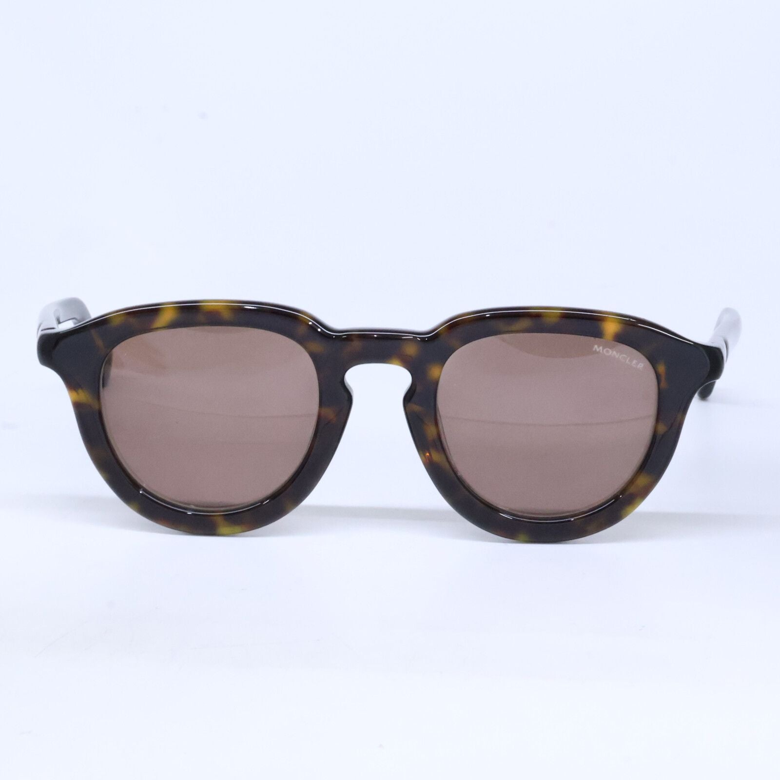 Moncler Boston Shape Eyewear — view 2