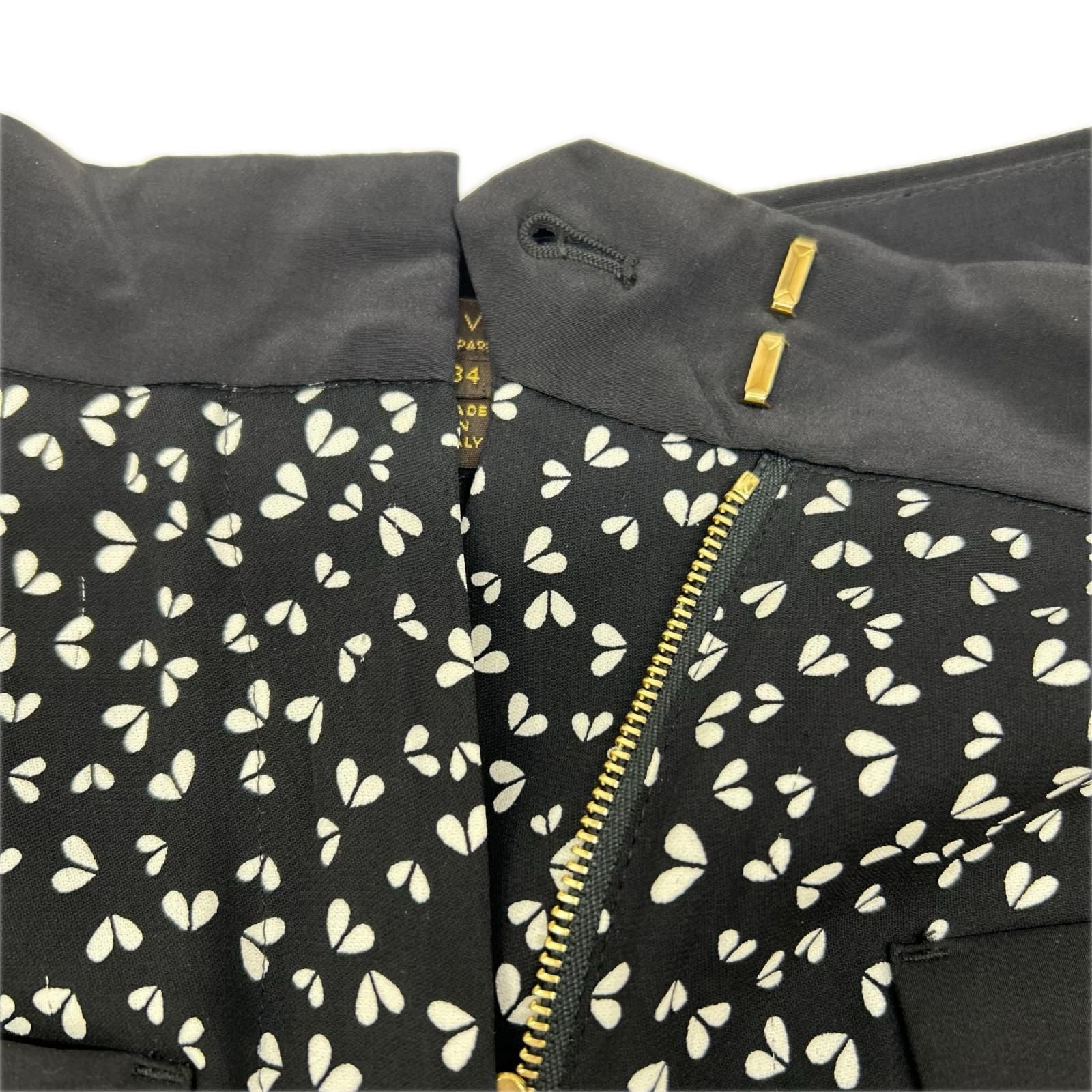 Louis Vuitton Navy Heart Shorts 34 — view 3