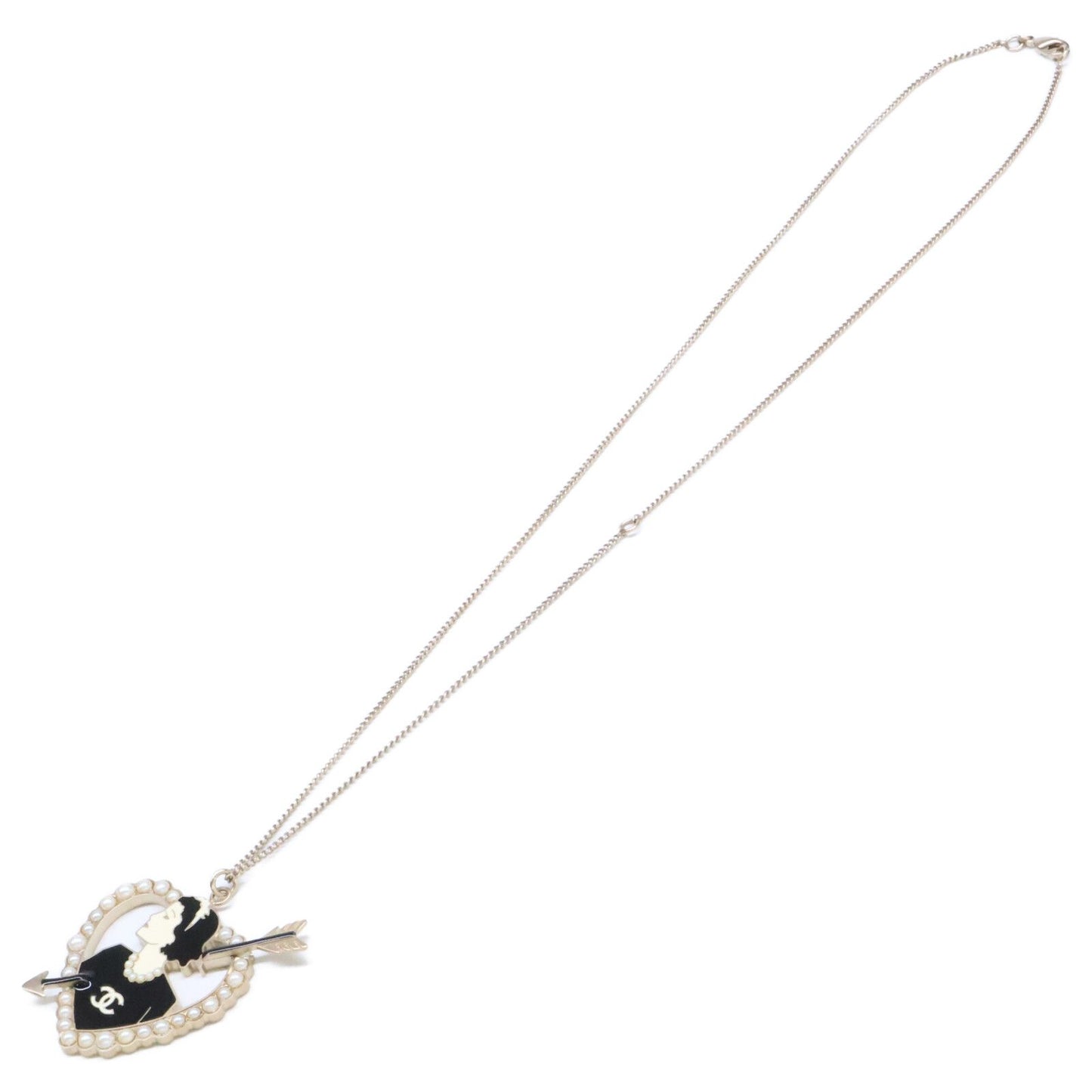 Chanel Coco Pearl Heart & Arrow — view 2