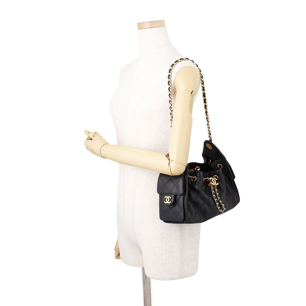 Chanel Chain Shoulder Bag 25 Mini CC Logo Caviar Leather Black — view 4