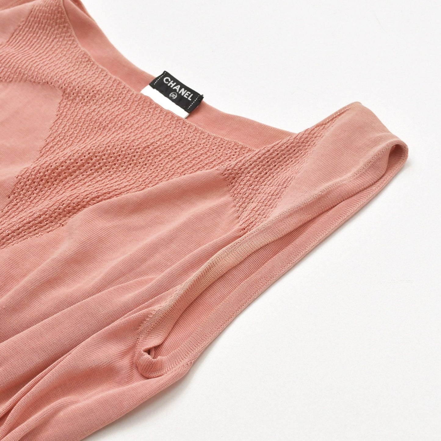 Chanel CC Logo Plate Contrast Knit Sleeveless Dress Salmon Pink Silver — view 4