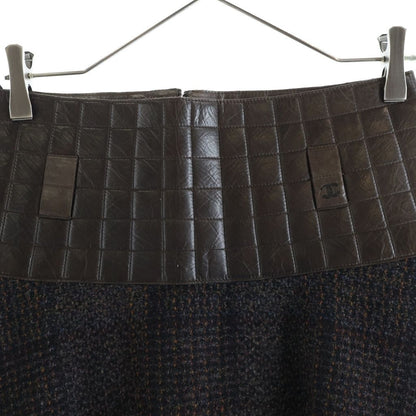 Chanel Set Tweed Jacket & Mini Skirt CC Logo Choco Bar Brown — view 5