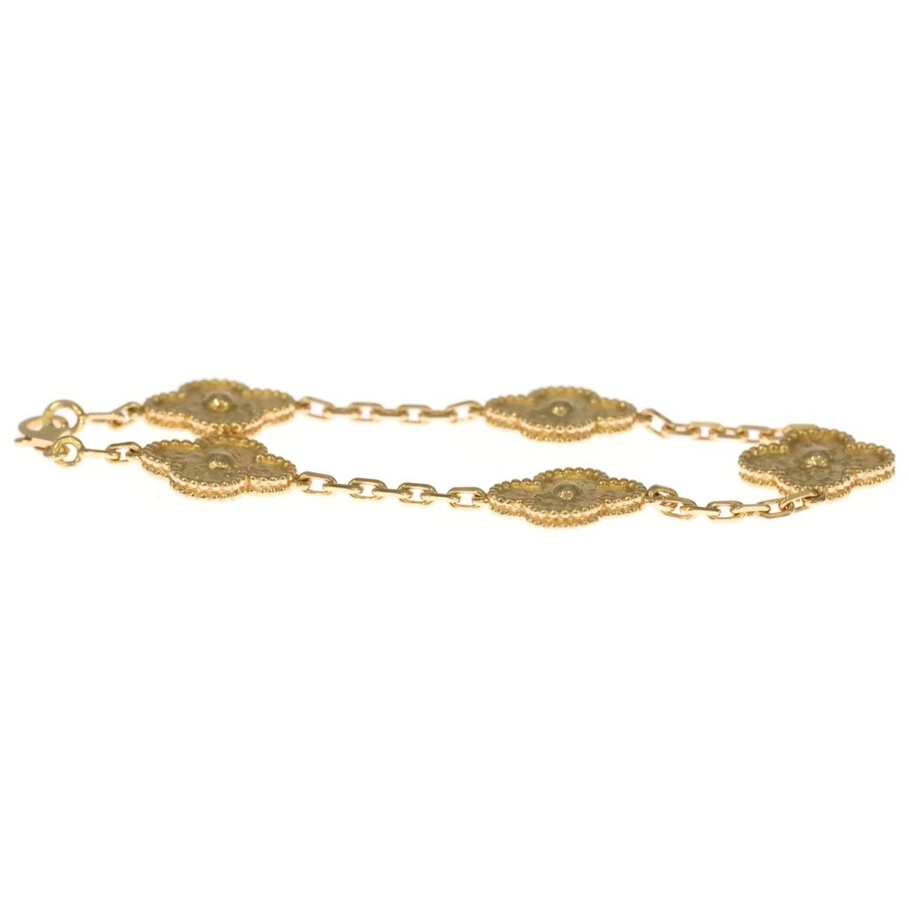 Van Cleef & Arpels Vintage Alhambra Motif Ble in Yellow Gold — view 3