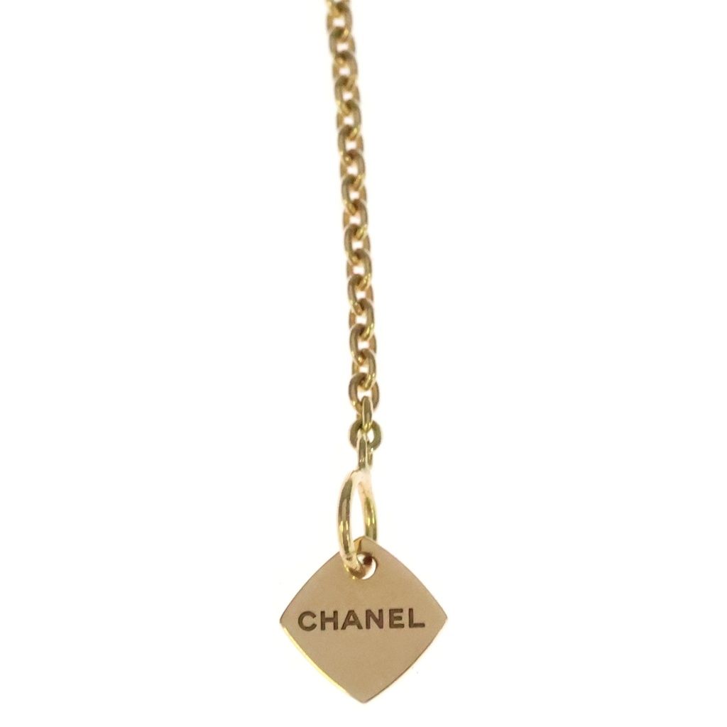 Chanel Coco Crush Collection Pave Diamond Pendant Chain Yellow Gold — view 5