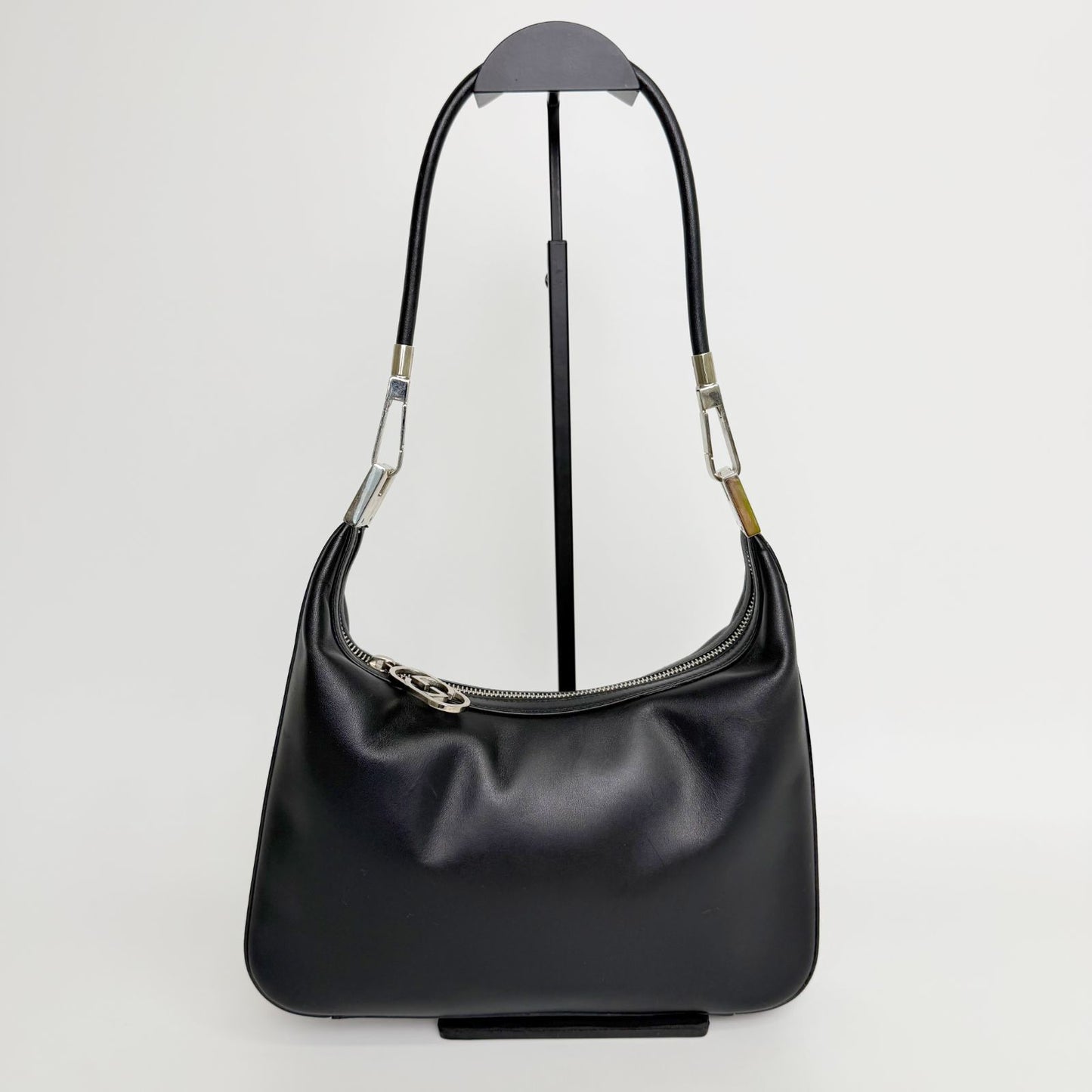 Gucci G Logo Zip Pull Hobo Shoulder Bag Leather Black Silver Vintage — view 2
