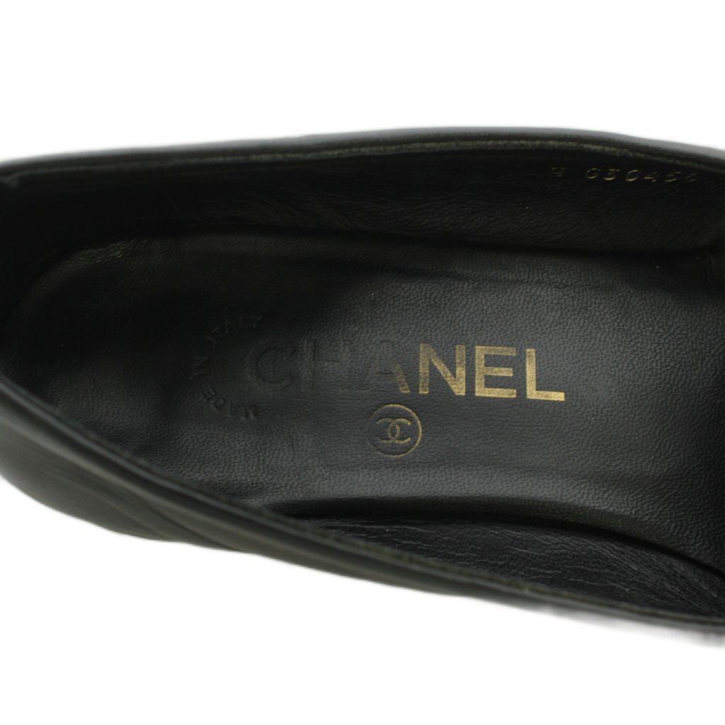 Chanel CC Logo Loafers Contrast Patent Leather Black — view 4