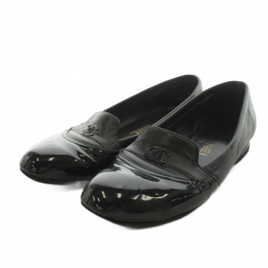 Chanel CC Logo Loafers Contrast Patent Leather Black