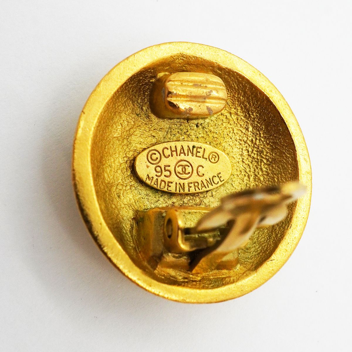 Chanel Earrings Vintage CC Logo Round Circle Gold Plated — view 4