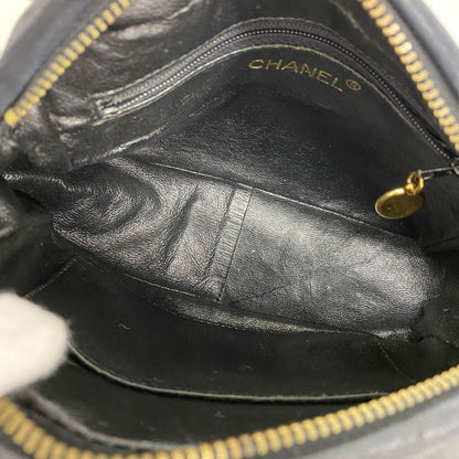 Chanel Shoulder Bag Lambskin Black Gold — view 4