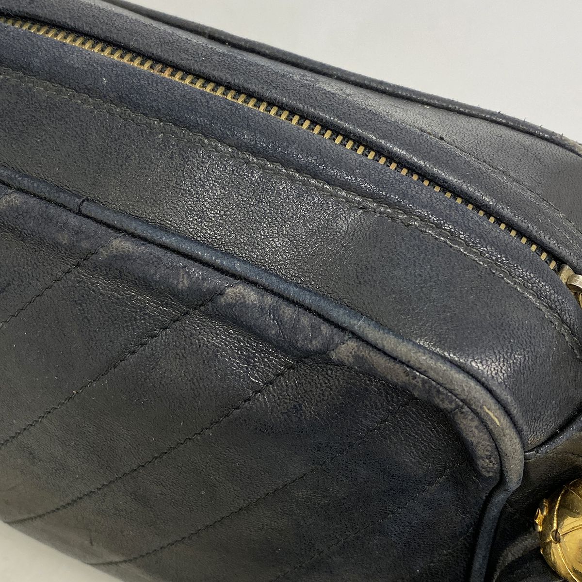 Chanel Shoulder Bag Lambskin Black Gold — view 6
