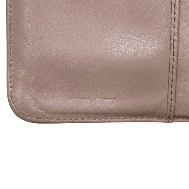 Miu Miu Bifold Kiss Lock Wallet 12 Embossed Leather Beige — view 4