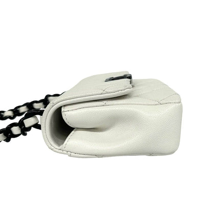 Chanel Quilted CC Logo Caviar Leather Shoulder Bag White — view 5