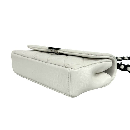 Chanel Quilted CC Logo Caviar Leather Shoulder Bag White — view 8