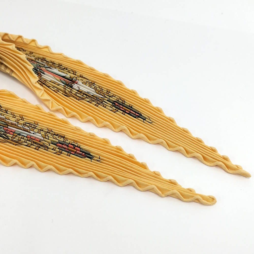 Hermes Pleated Scarf Decoupages Silk Yellow Multicolor — view 4