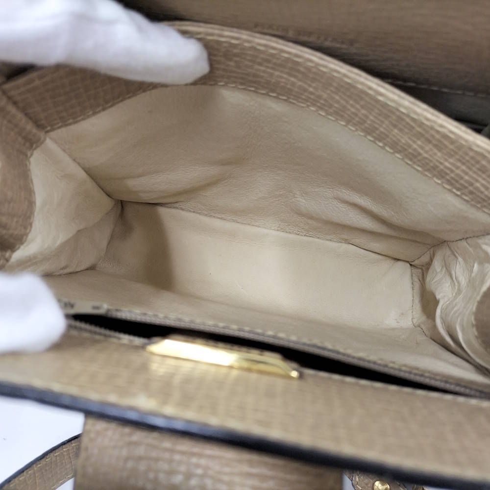 Loewe Shoulder Bag Leather Beige — view 8