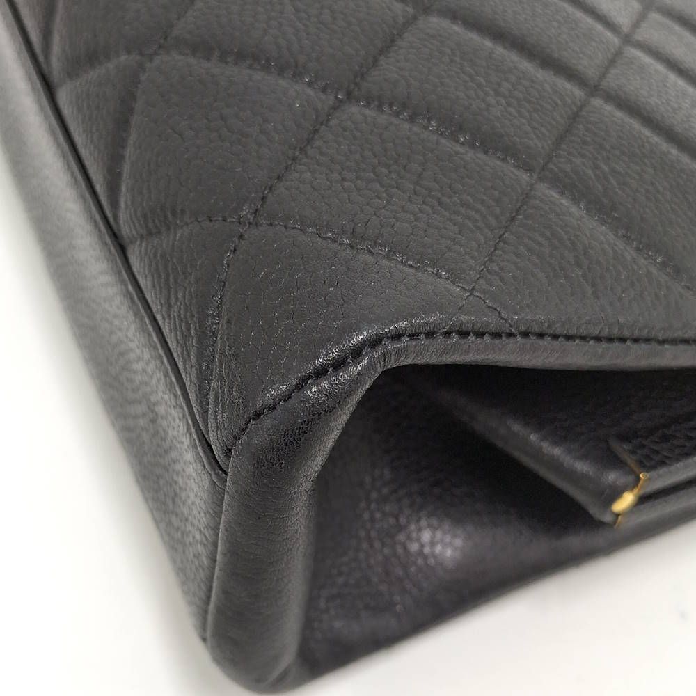 Chanel Quilted Kiss Lock Chain Shoulder Bag Caviar Leather — view 3
