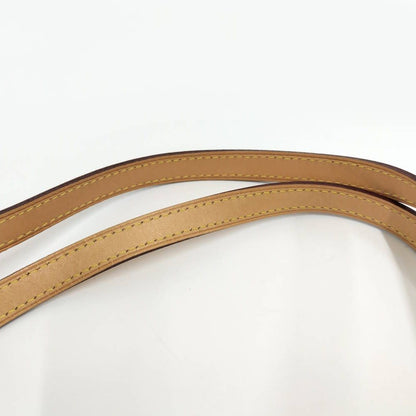 Louis Vuitton Totally MM Monogram Tote Bag — view 5