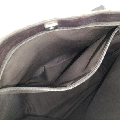 Gucci GG Supreme Tote Bag — view 8