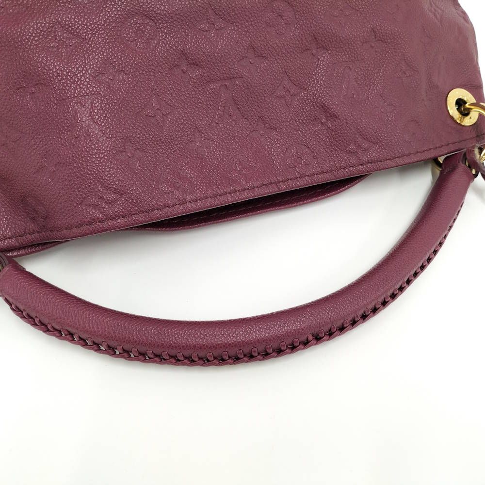Louis Vuitton Artsy MM One Handle Bag Monogram Empreinte Aurore — view 5
